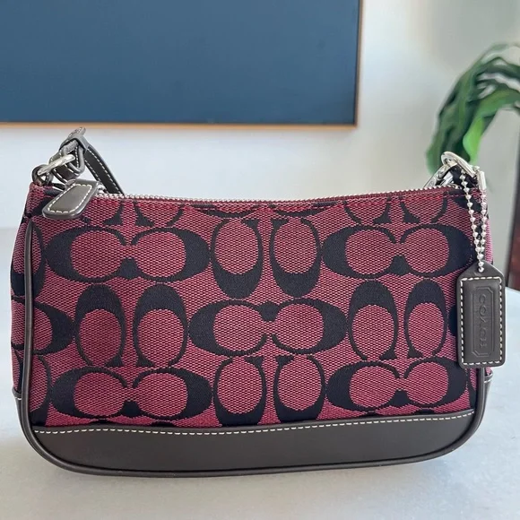 Coach Optic Signature Hook Demi Pouch(Coach Bag Charm Coach Optic Signature Hook Demi Pouch(Coach Bag Charm